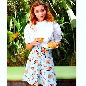 Hot Topic Howls Moving Castle suspender skirt.